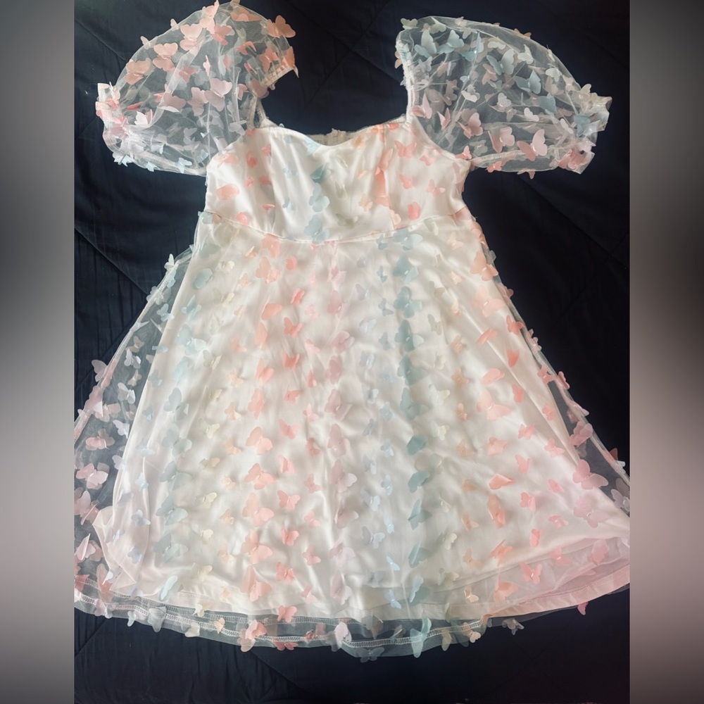 NWOT-Medium-Women’s  Butterfly Dress